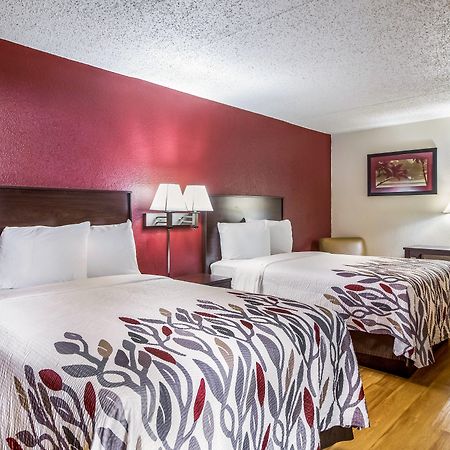 Red Roof Inn Houston East I-10 Eksteriør billede