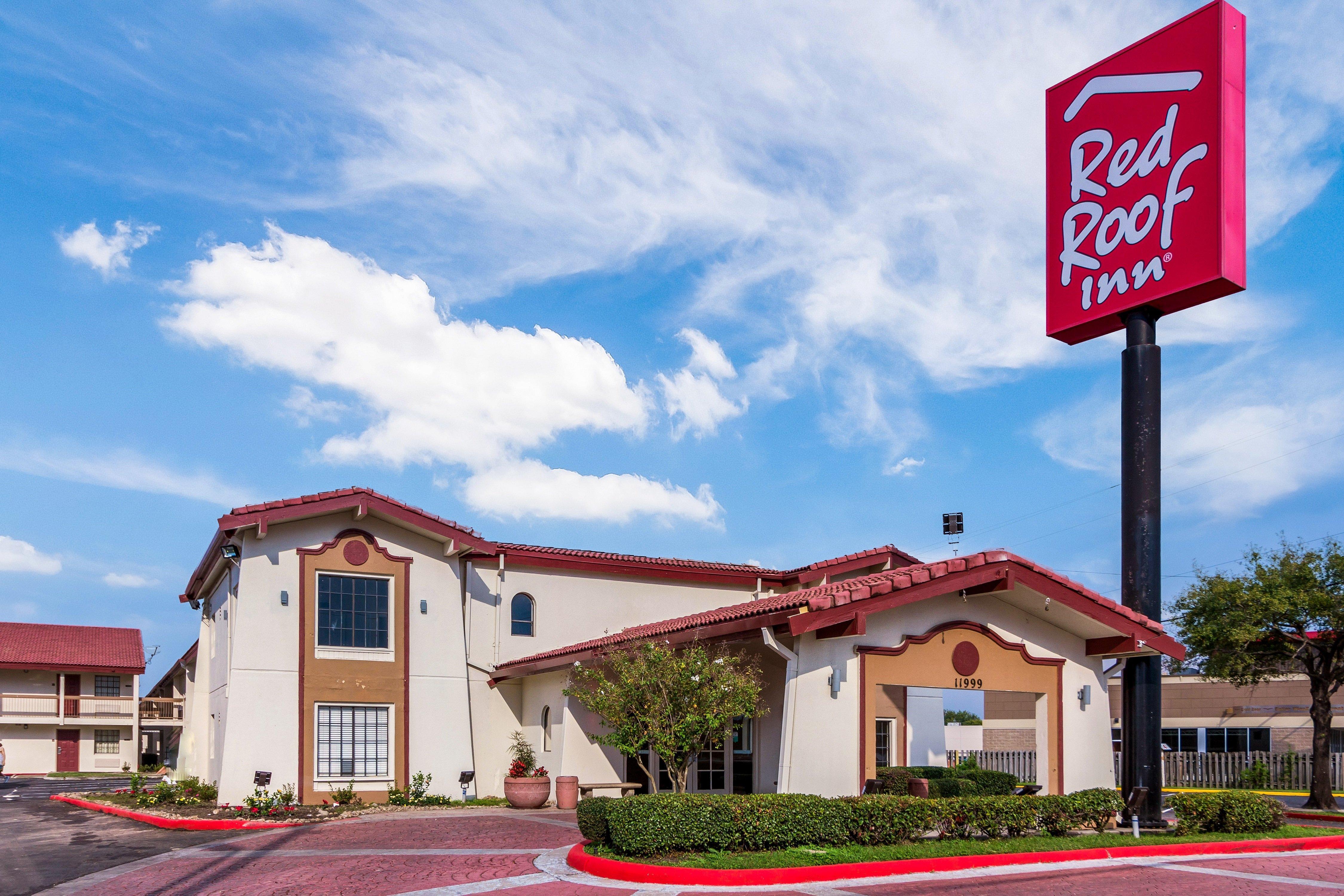 Red Roof Inn Houston East I-10 Eksteriør billede